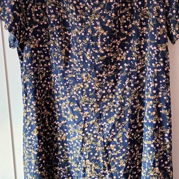 Science curve tea dress size 4xl - Picture 2 of 2